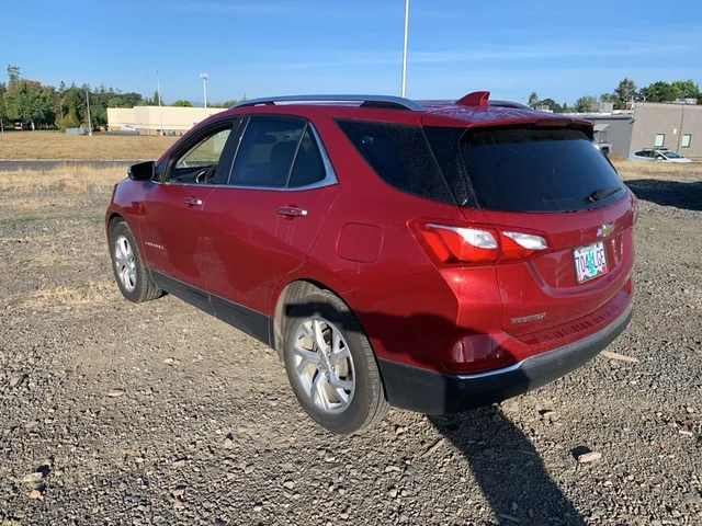 Used 2018 Chevrolet Equinox Premier with VIN 3GNAXVEV3JS595364 for sale in Portland, OR